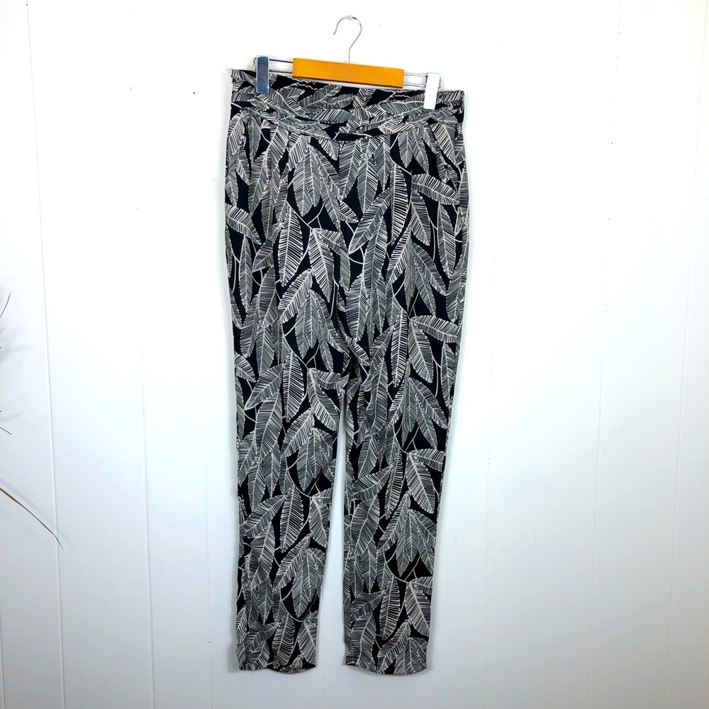 NWT Forever 21 Tropical Print Pants Sz L